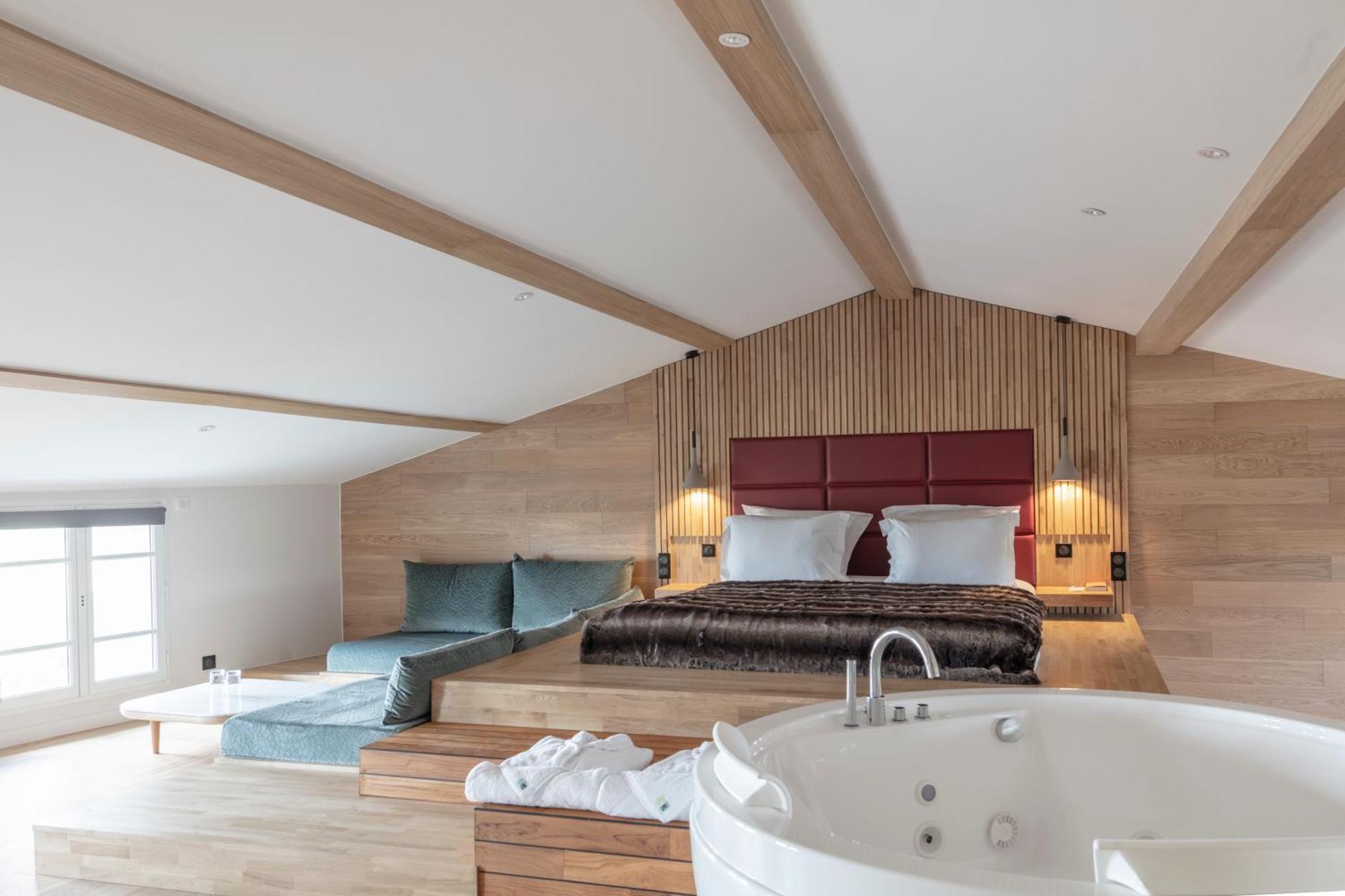 Le Broc  Hotel & Restaurant Origines Par Adrien Descouls - Teritoria מראה חיצוני תמונה