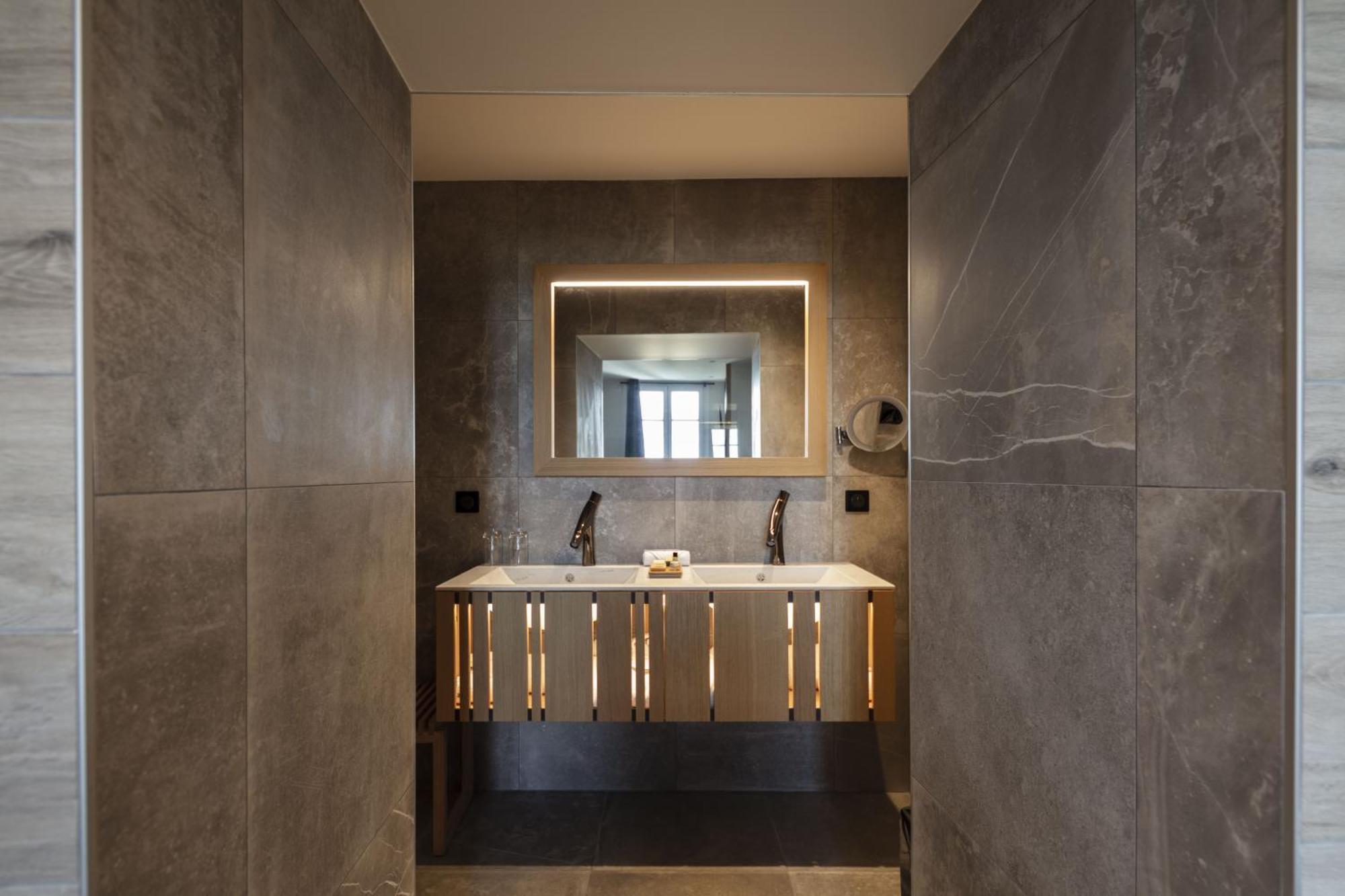 Le Broc  Hotel & Restaurant Origines Par Adrien Descouls - Teritoria מראה חיצוני תמונה