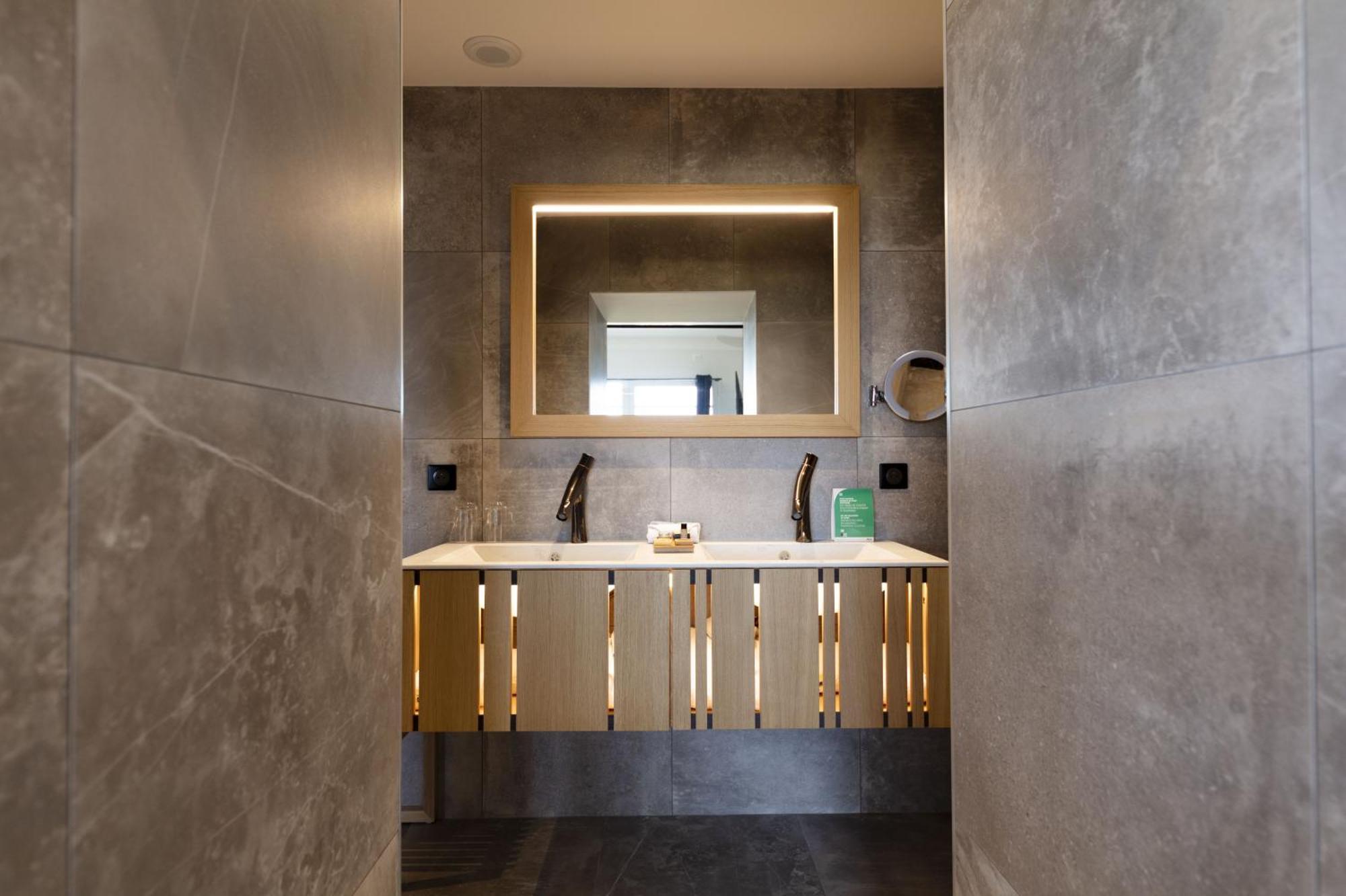Le Broc  Hotel & Restaurant Origines Par Adrien Descouls - Teritoria חדר תמונה