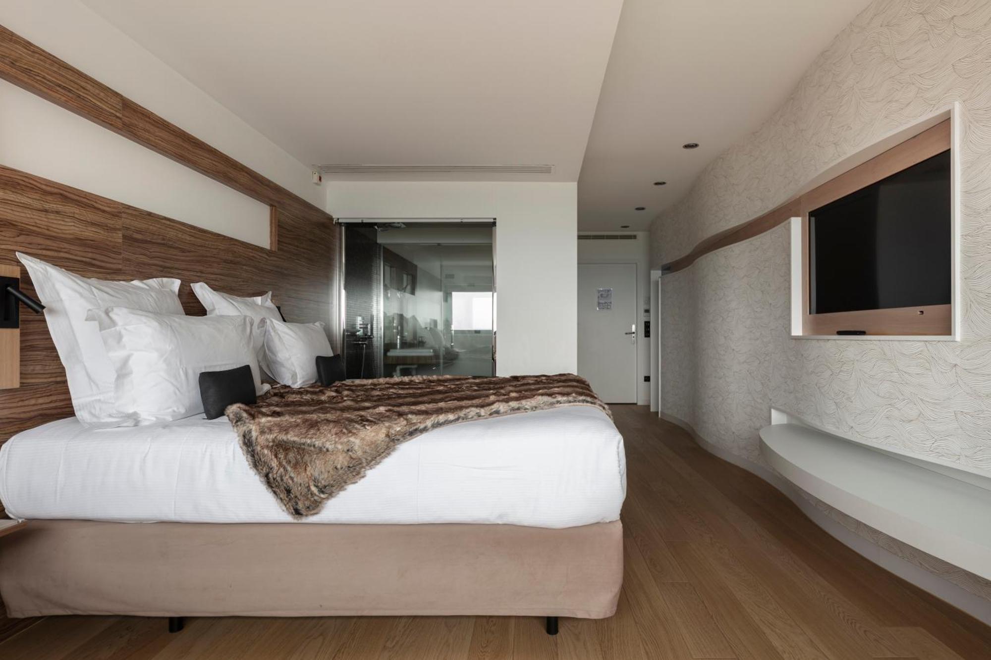 Le Broc  Hotel & Restaurant Origines Par Adrien Descouls - Teritoria חדר תמונה