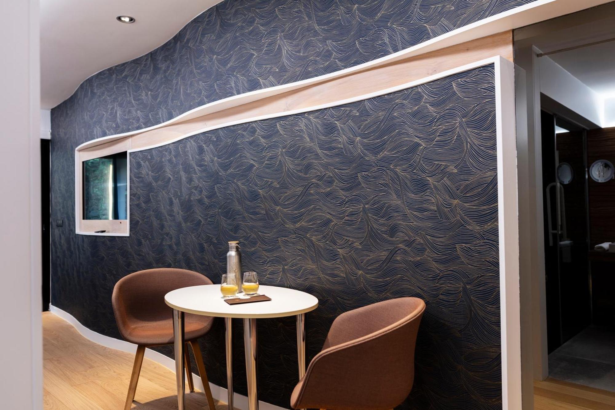 Le Broc  Hotel & Restaurant Origines Par Adrien Descouls - Teritoria חדר תמונה